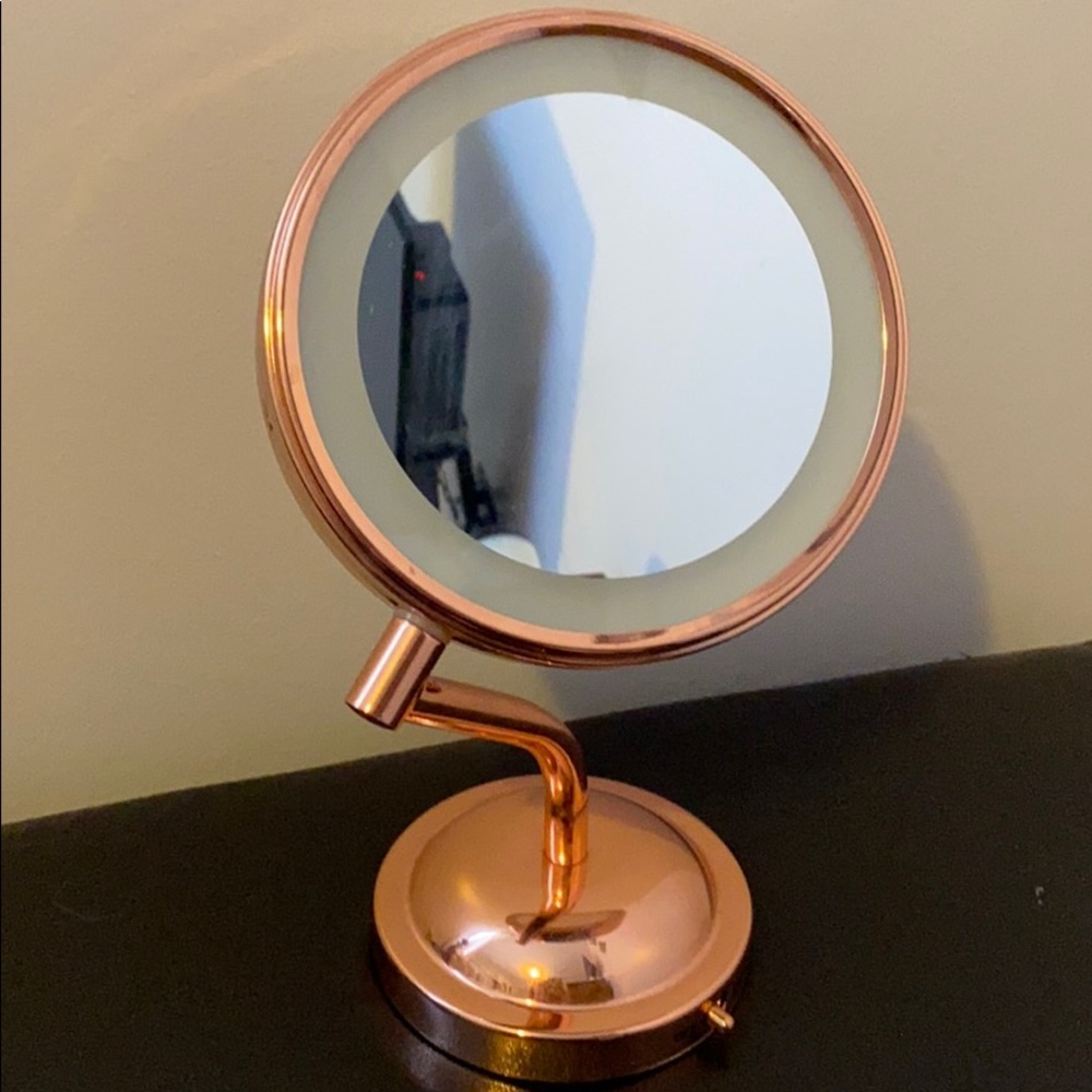 LED Makeup Double-Sided Mirror